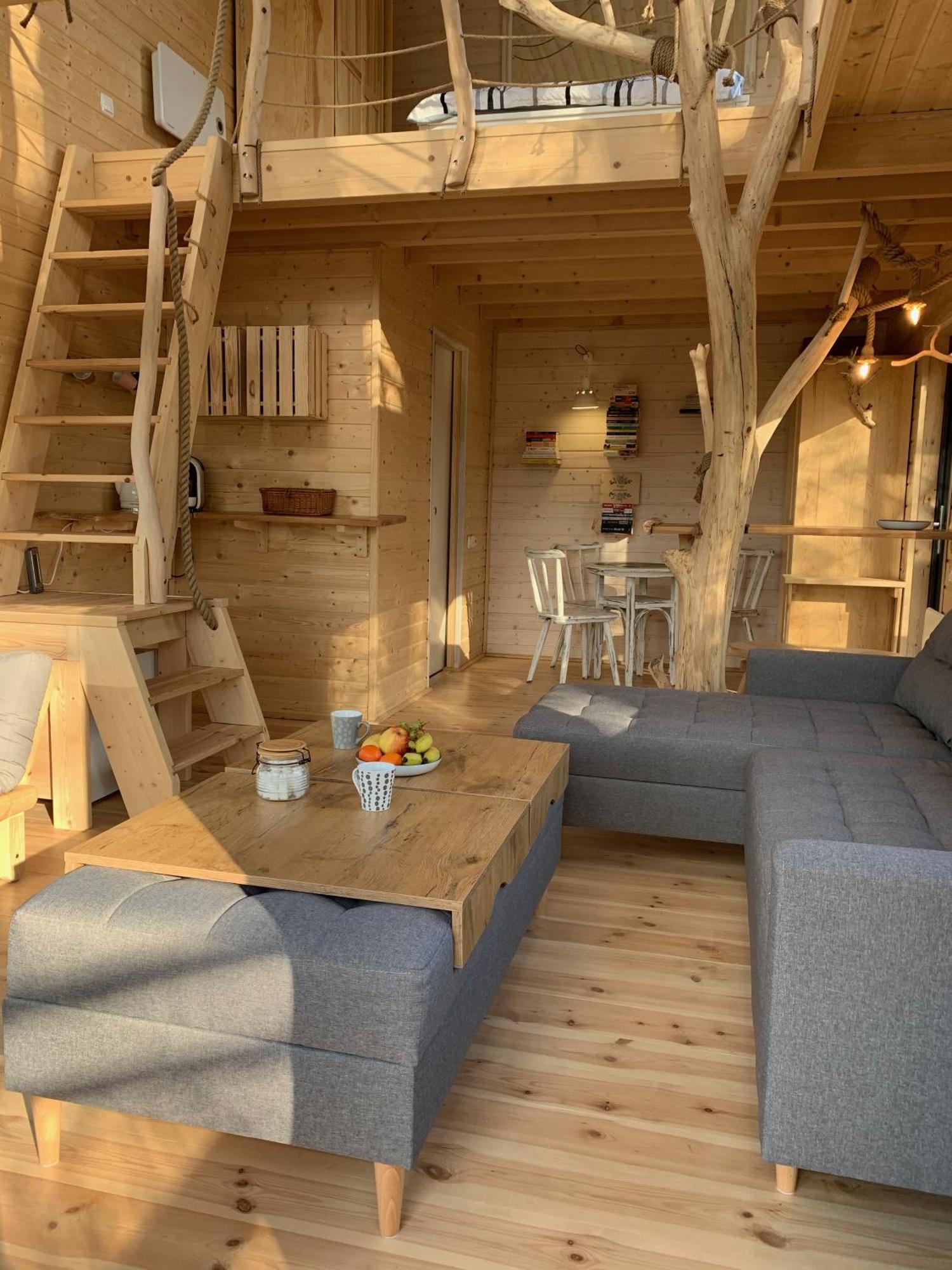 Domek Na Drzewie W Dolinie Uradu Экстерьер фото